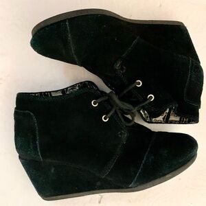 Toms Suede  Ankle Boots